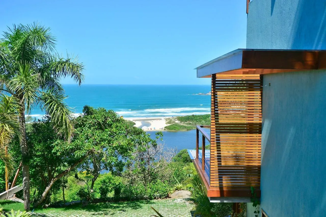 Villa Gardena Suites Praia do Rosa 3*,